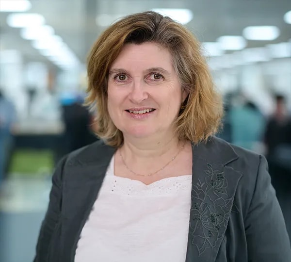 Donna Eavis FCMA